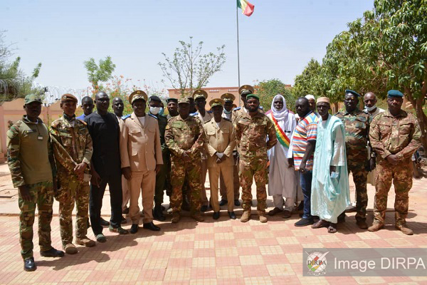 Douentza : Le Commandant du Secteur 4 de l’Opération Maliko au plus près des hommes