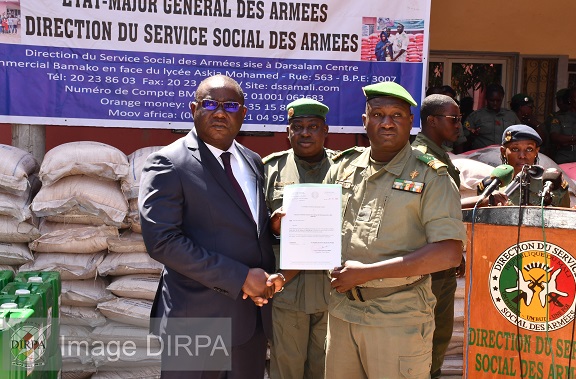 Solidarité : La Banque de Développement du Mali (BDM. SA) vient en aide aux veuves des militaires et paramilitaires