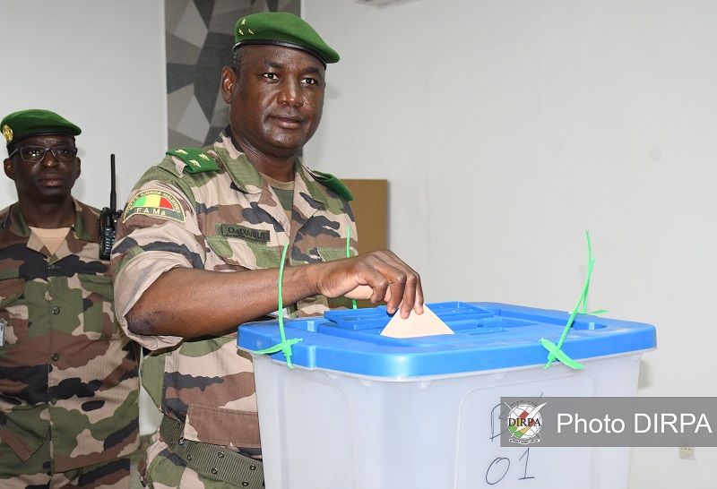 Scrutin référendaire anticipé : Vote à l’Etat-Major Général des Armées et à l’Etat-Major Armée de Terre