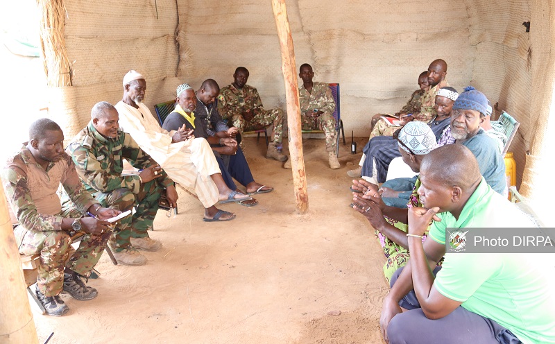 Diallassagou : Visite des notabilités au commandant du GTIA 2 Keletigui
