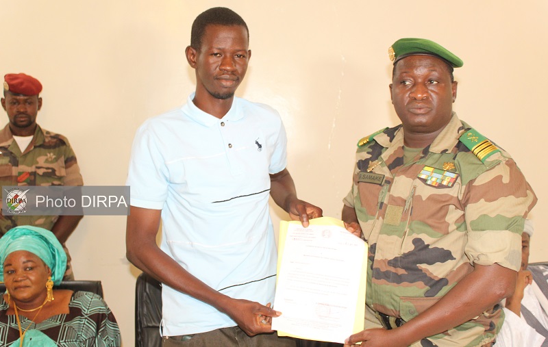 DSSA : Fin de formation en informatique et transit-douanes des enfants et orphelins des militaires