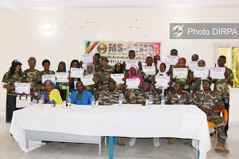 DSSA : Fin de formation des enfants des militaires et paramilitaires en informatique