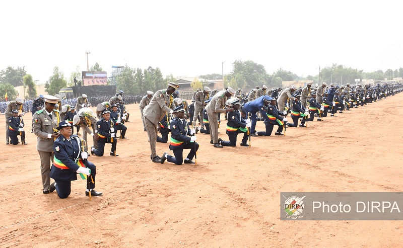 Police Nationale : Le contingent spécial de la  18ème promotion des Élèves Commissaires  baptisé Feu, Inspecteur Général, Alioune Badra Diamountèné