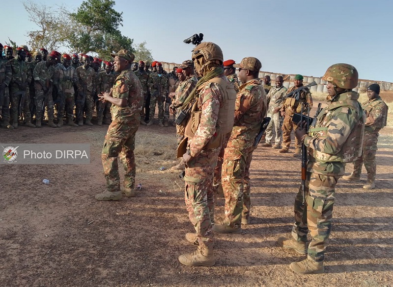 Mourdiah et Kwala : Le Commandant du Secteur 6 du Théâtre Sud de l’Opération « Maliko » félicite ses hommes sur le terrain