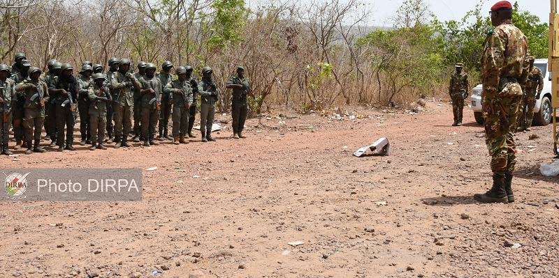 Kati : Visite du CEMGA Adjoint sur le site du bivouac de la 2ème année de l’EMIA