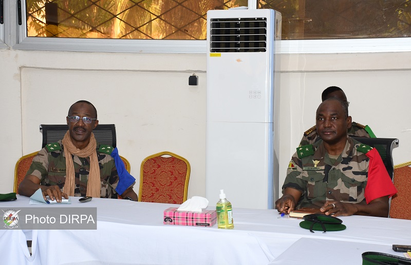 Rencontre de Synthèse à l’École de Guerre Mali : Le CEMGA Évalue les Officiers Supérieurs
