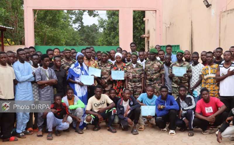 Région Militaire N°2 : Formation de 84 enfants de militaires, paramilitaires et orphelins en photovoltaïque et en électricité bâtiment.