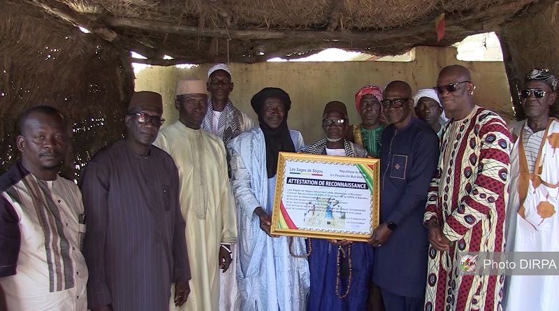 Région militaire N°2 : La DIRPA honorée par les Sages de Ségou.