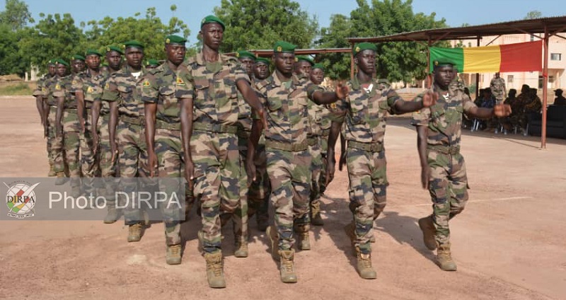Région Militaire N6 : les nouveaux chefs de section obtiennent leurs attestations de fin de formation BA1 et BA2
