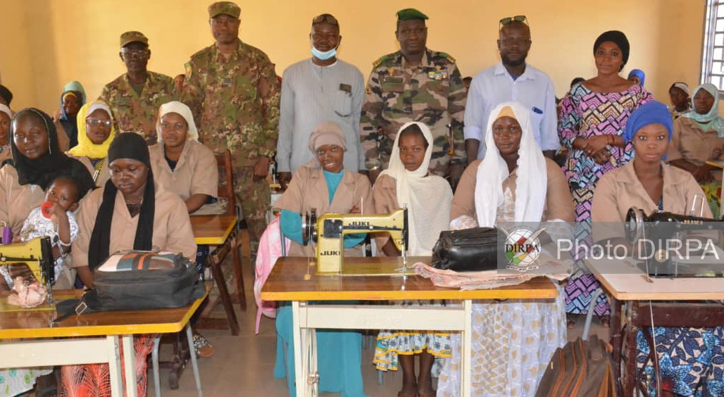 Région Militaire N6 : le directeur DSSA en visite au Centre d'Action Social de Sevaré
