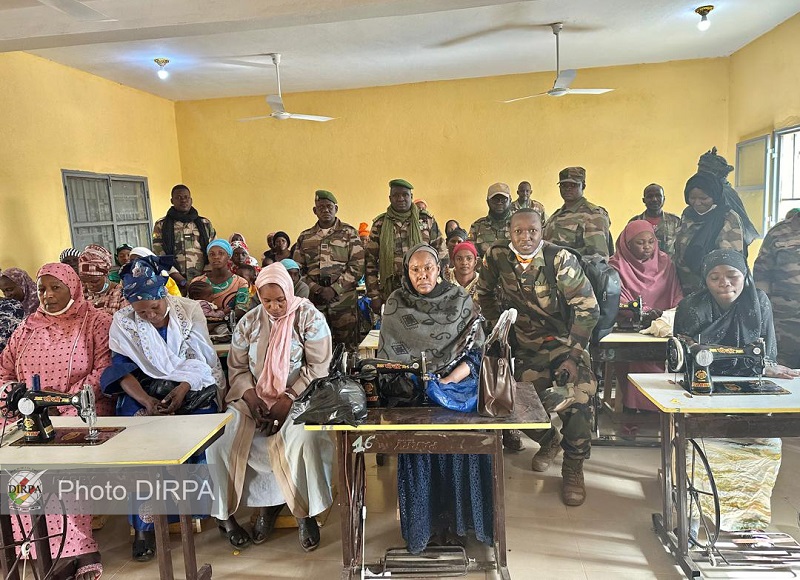 Région Militaire N°1 : Le Directeur du Service Social des Armées rend visite au Centre d’Action Sociale de Gao