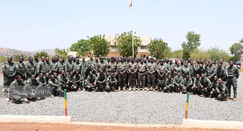 Formation : Le Chef d’État-Major Général des Armées échange avec les stagiaires de la 3ème promotion du CFCU