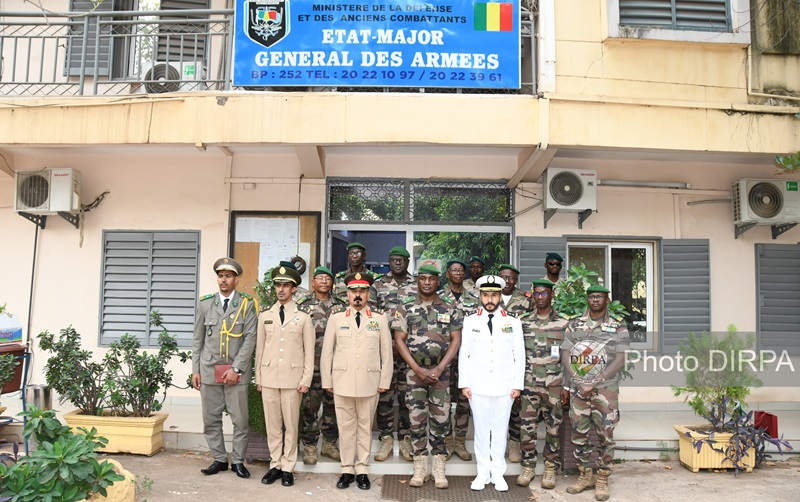 ARMEE : une visite de courtoisie du Général de Division Pilote, Mohammed Bin Saïd Al MOGHDI de l’Arabie Saoudite au CEMGA