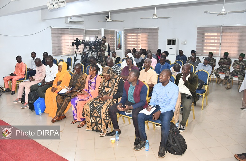 POINT DE PRESSE DE LA DIRPA : Le Colonel-major Souleymane DEMBELE éclaire les médias sur les opérations des FAMa