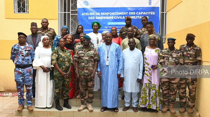 JUSTICE MILITAIRE : formation des greffiers militaires et civils.