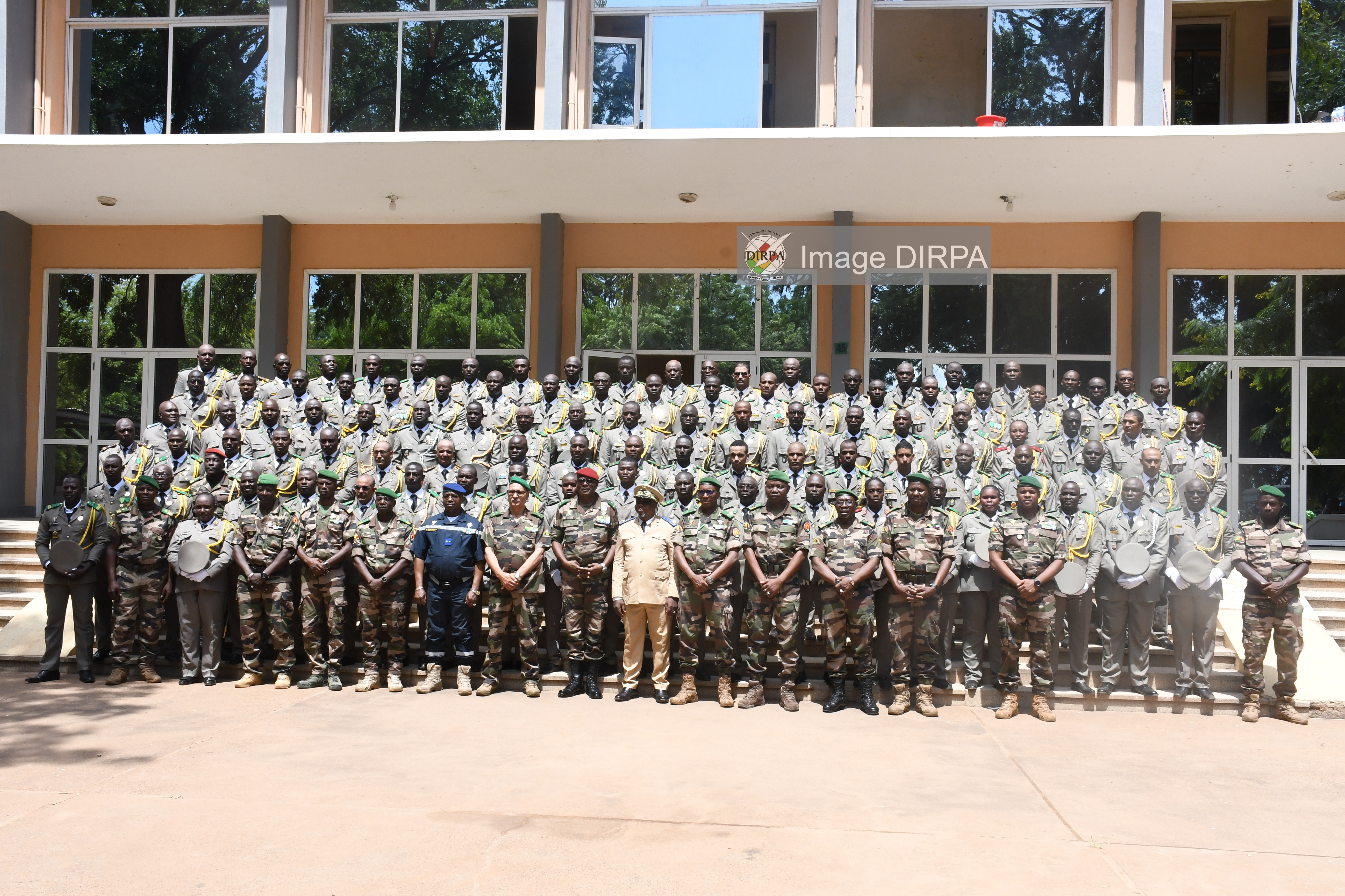 Ecole d'Application et de Perfectionnement des Officiers : la 4ème promotion du CFCU prête à servir
