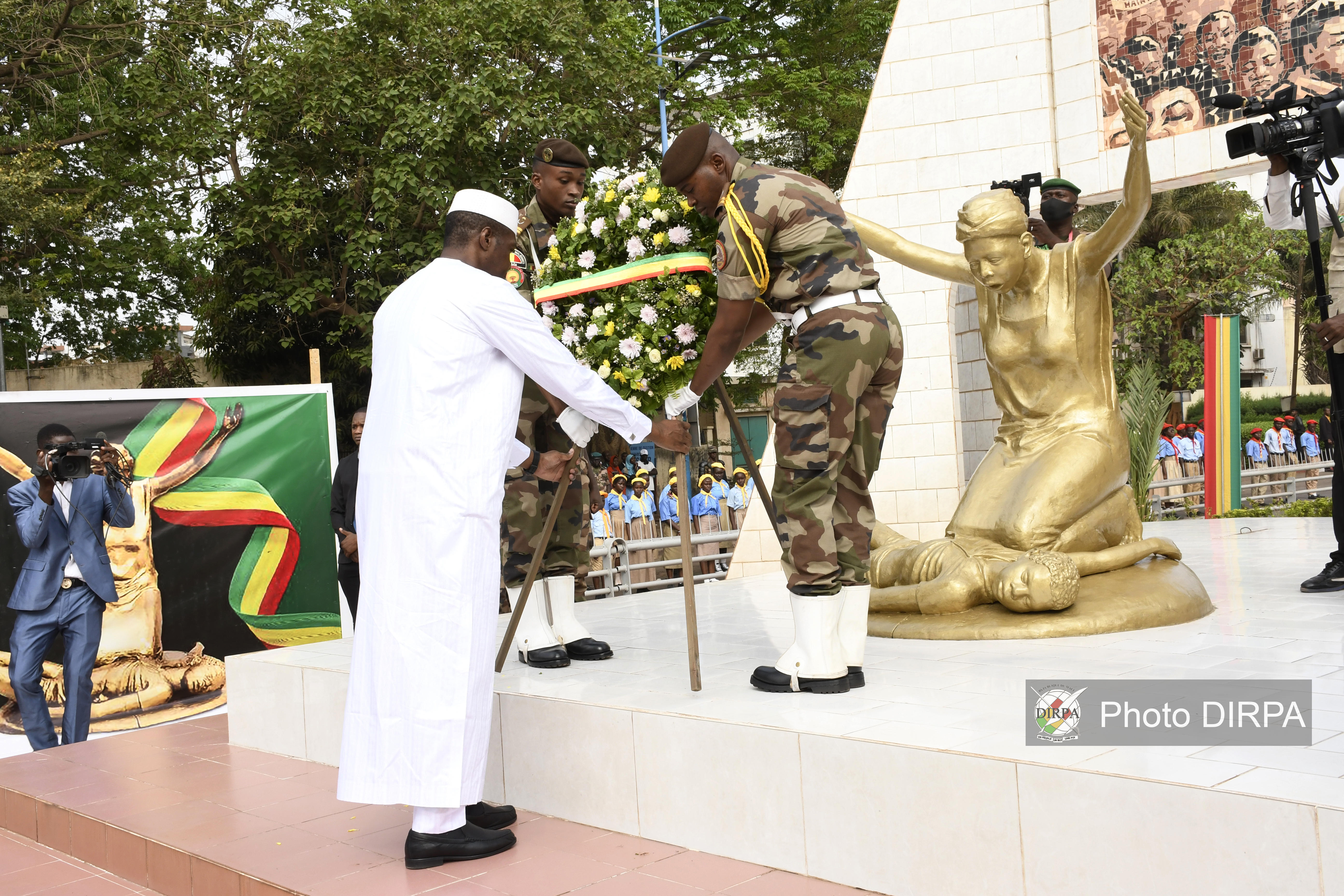 March 26/Martyrs' Day: Prime Minister Abdoulaye MAIGA perpetuates the duty of remembrance on behalf of the President of the Transition.